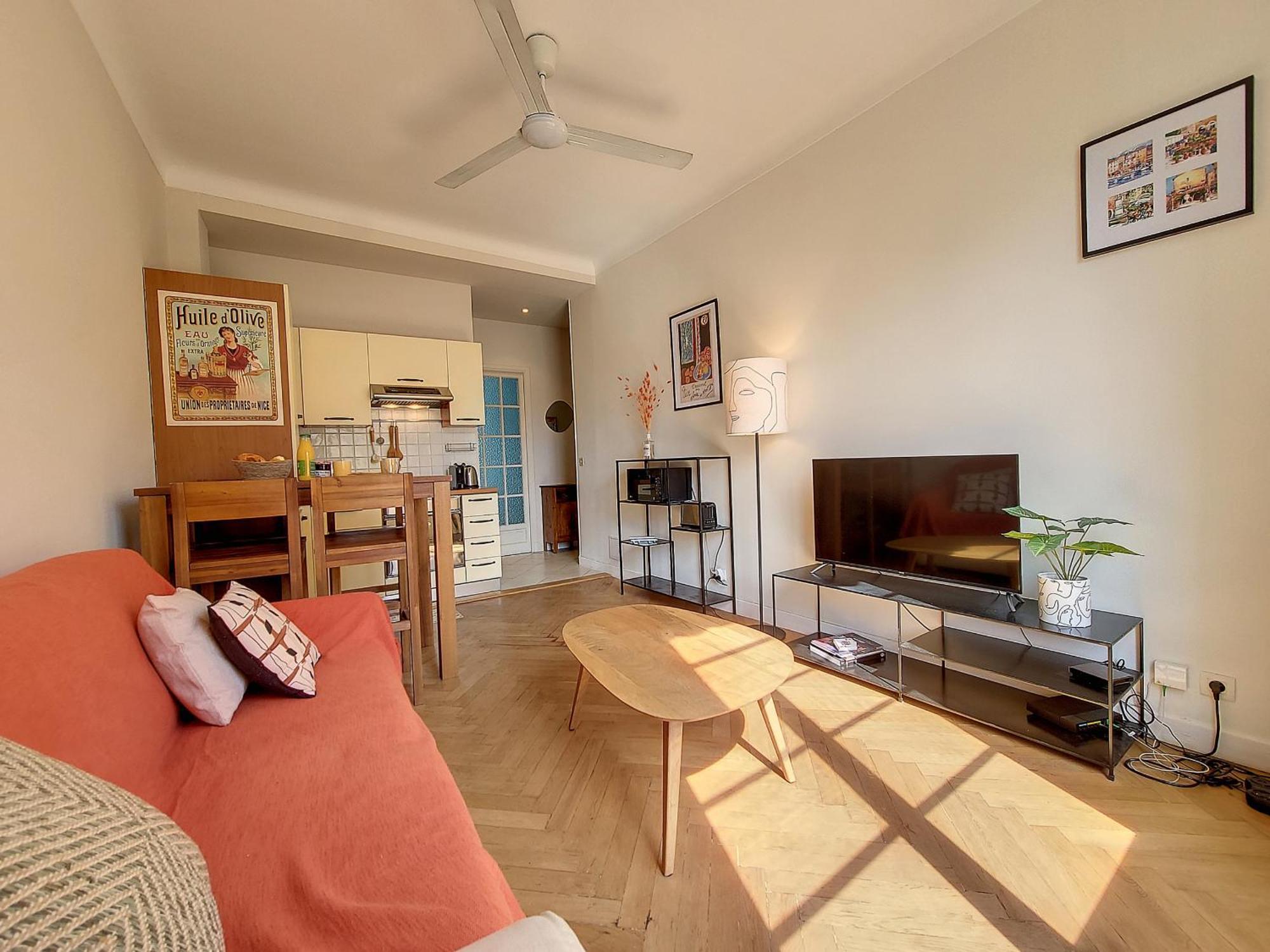 Apartment Nestor&jeeves - Pantai - Near - Balcony Nizza